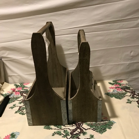 PAIR OF RUSTIC WOOD ORGANIZER/ carrier - Picture 7 of 8